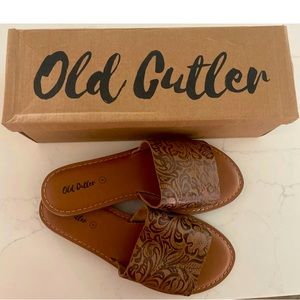 TOOLED LEATHER SLIP ON SANDALS